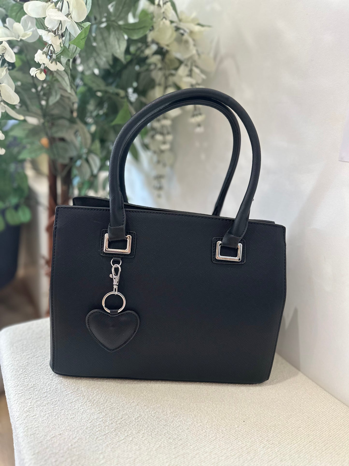 Sac noir petit cœur